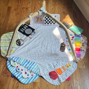 Lovevery Baby Play Gym with Hanging Toys